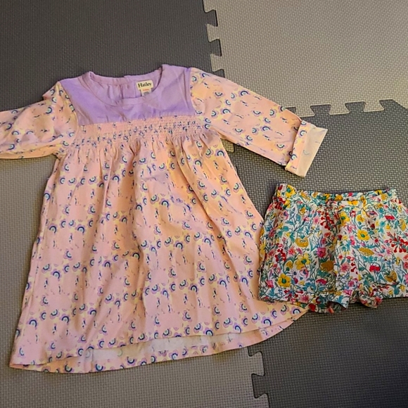 Dress and shorts - Picture 1 of 1